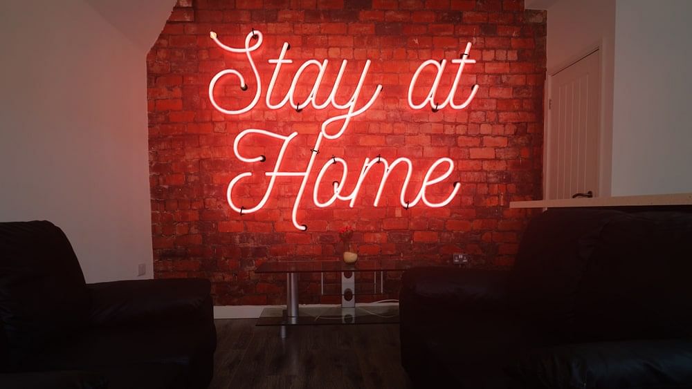 Do you need a neon sign in your home? The new @housebeautiful