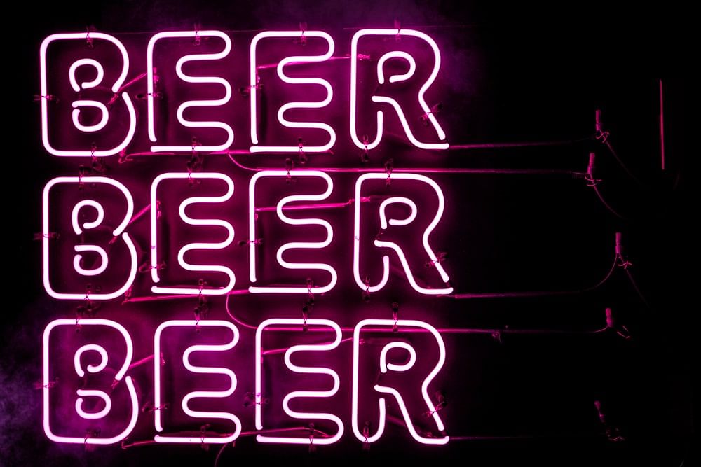 4 Beer Neon Signs Youll Want For Your Next Beer Fest 5130